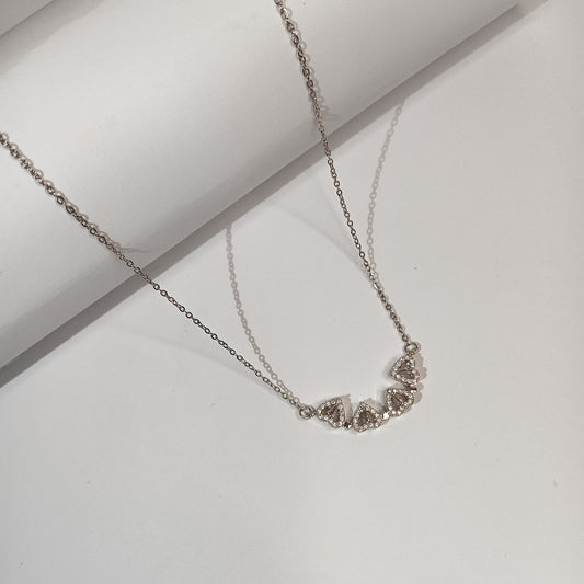 Magnetic Four-Leaf Clover Heart Necklace